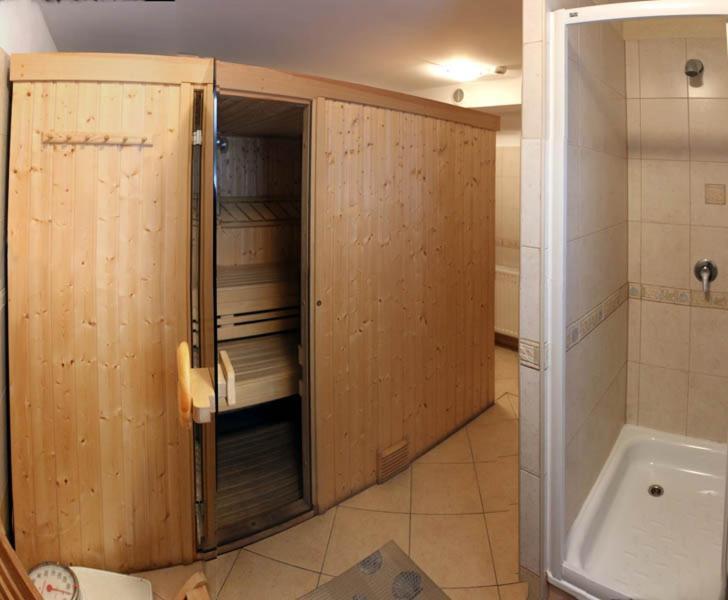 Willa Sloneczna Roza Pokoje Ze Sniadaniami Szklarska Poręba Exterior foto
