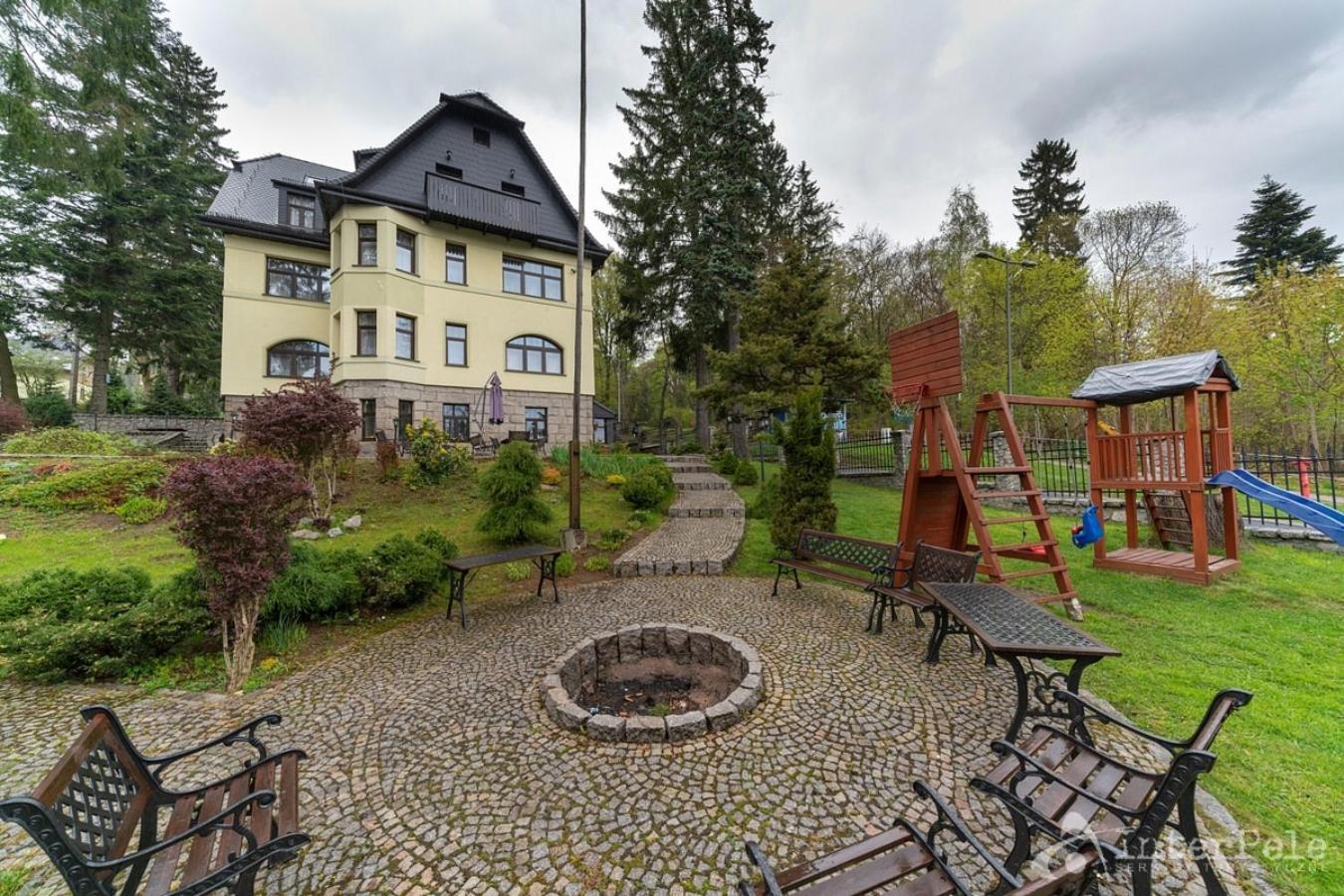 Willa Sloneczna Roza Pokoje Ze Sniadaniami Szklarska Poręba Exterior foto
