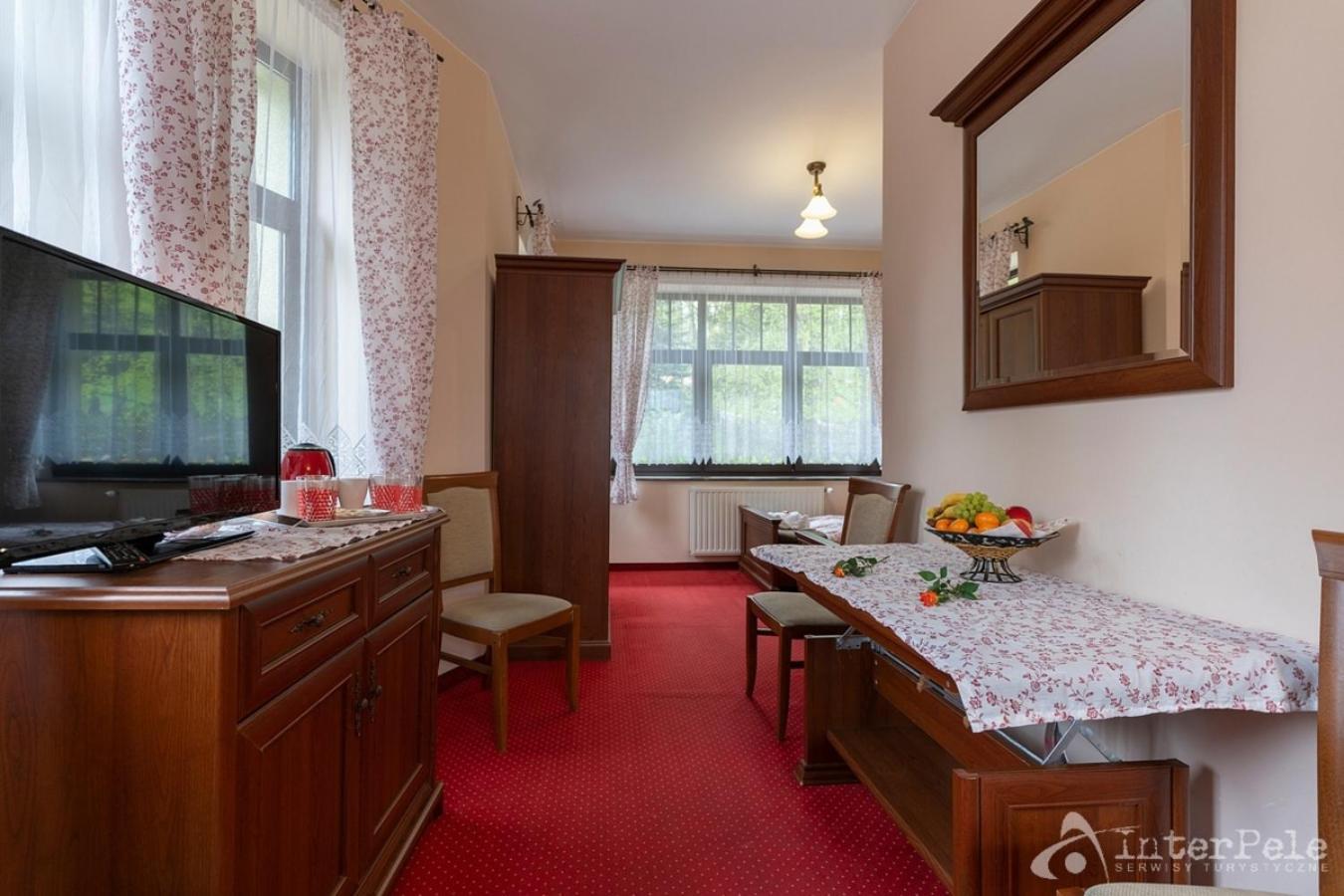 Willa Sloneczna Roza Pokoje Ze Sniadaniami Szklarska Poręba Exterior foto